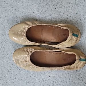 Tieks neutral flats